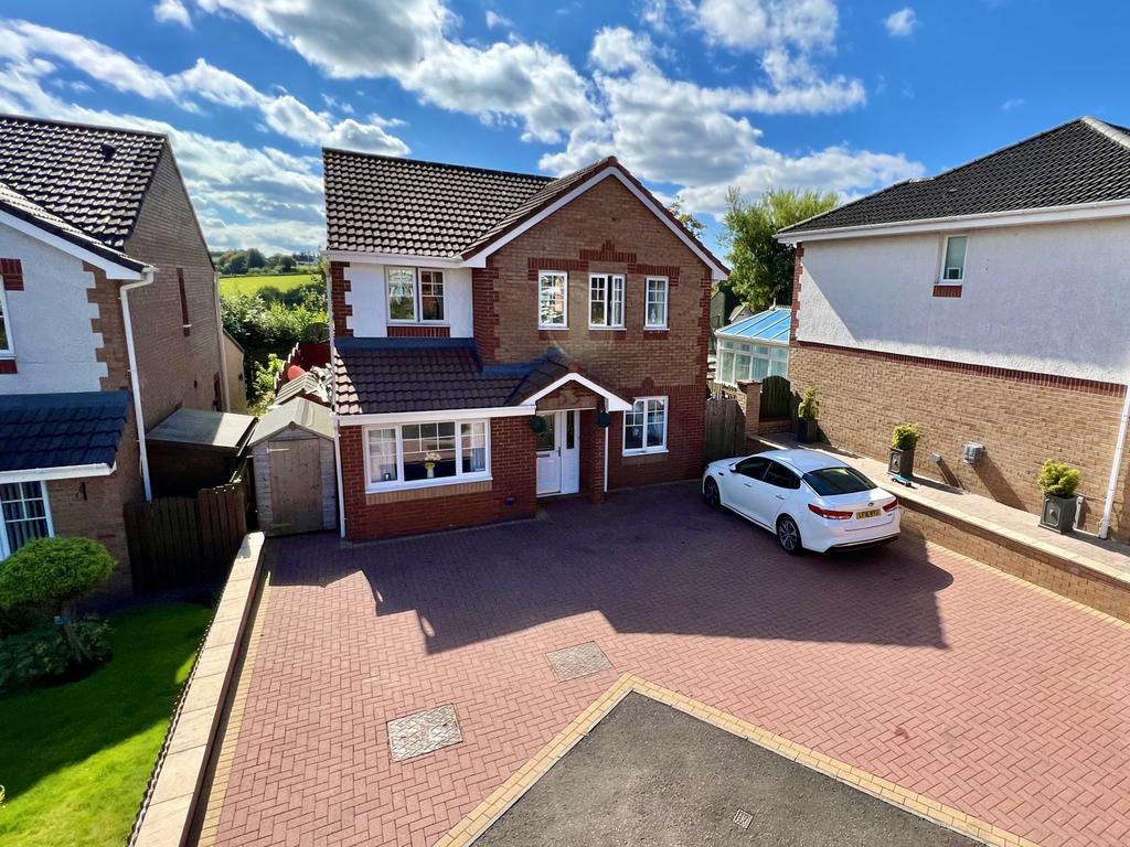 Wilson Wynd, Dalry 5 bed detached house for sale £245,000