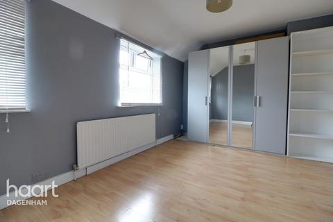 107 Rowdowns Road, Dagenham, RM9 6NH