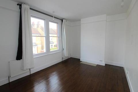 15 Chester Road, Gillingham, ME7 4AF