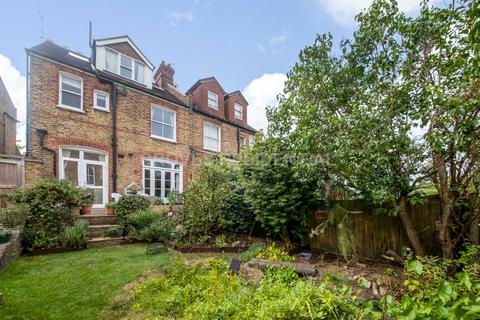 23 Malden Hill Gardens, New Malden, KT3 4HS