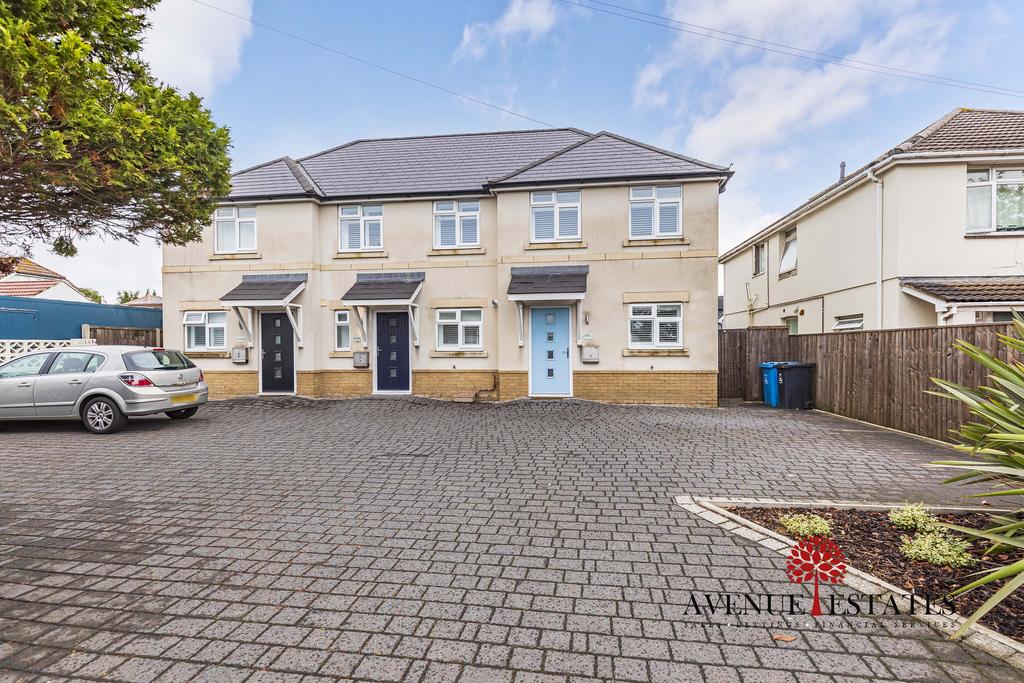 Herbert Avenue, Poole BH12 3 bed terraced house £315,000