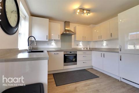3 bedroom semi-detached house to rent, Fitz Hugh Crescent, Eagle Farm South