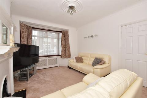 52 Farrance Road, Romford, RM6 6EJ