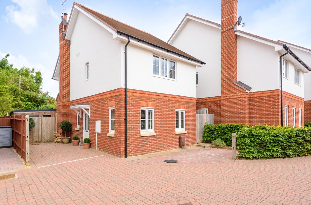 De Port Heights, Corhampton, Southampton, Hampshire, SO32 2 bed detached house for sale £445,000