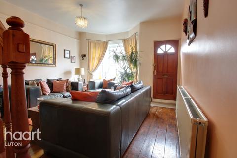 69 Clarendon Road, Luton, LU2 7PJ