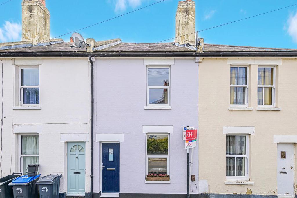 Farley Place, South Norwood 2 bed terraced house £400,000