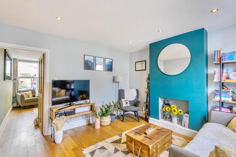 4 Farley Place, London, SE25 5JR