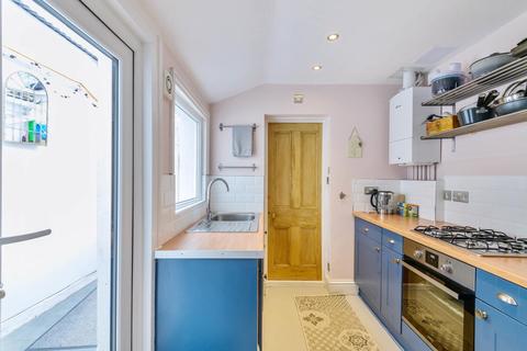 4 Farley Place, London, SE25 5JR