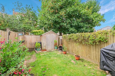4 Farley Place, London, SE25 5JR