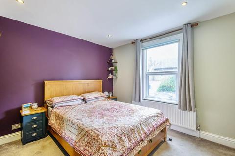 4 Farley Place, London, SE25 5JR