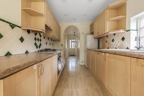 17 Felhampton Road, London, SE9 3NT