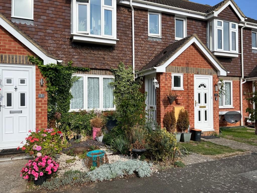 Sherway Close, Headcorn, Ashford 2 bed apartment £875 pcm (£202 pw)