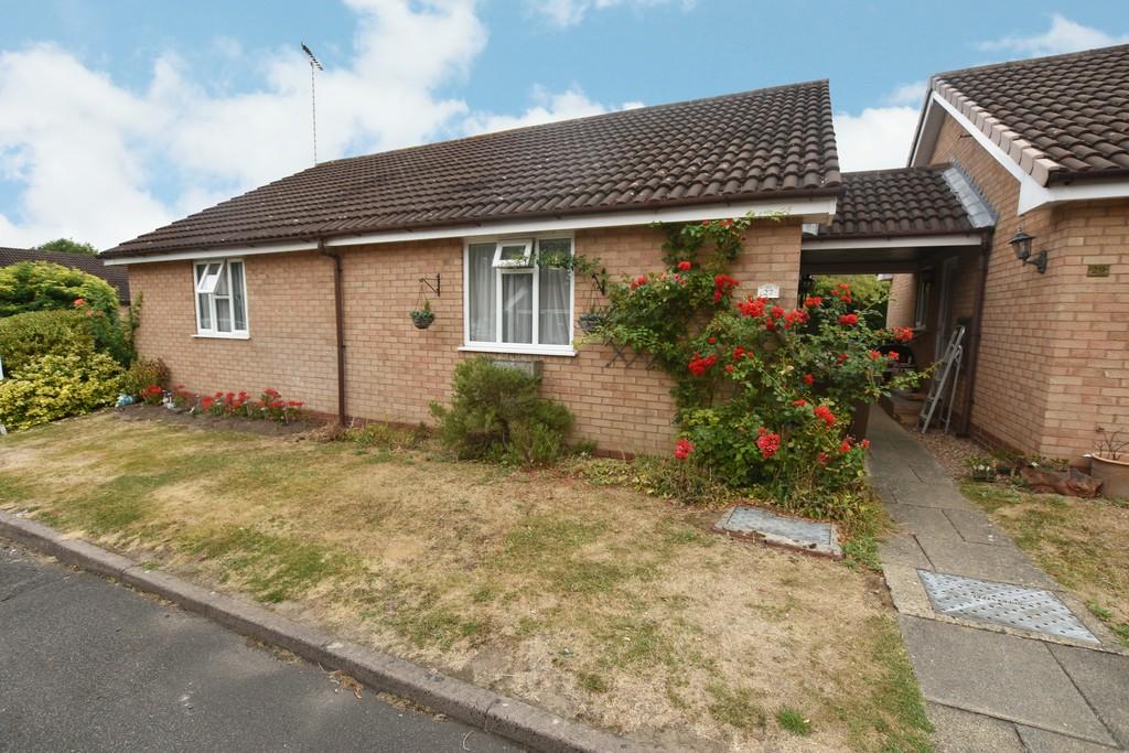 Portershill Drive, Shirley 1 bed semidetached bungalow for sale £140,000
