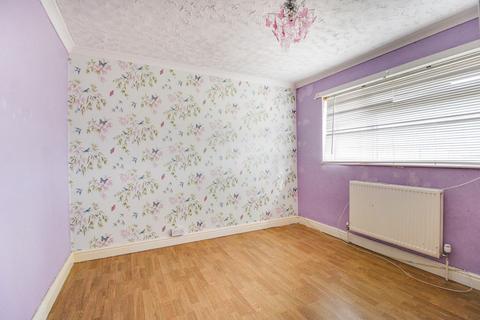 4 Beauchamp Close, Swindon, SN25 3DT