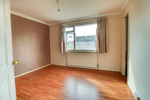 4 Beauchamp Close, Swindon, SN25 3DT