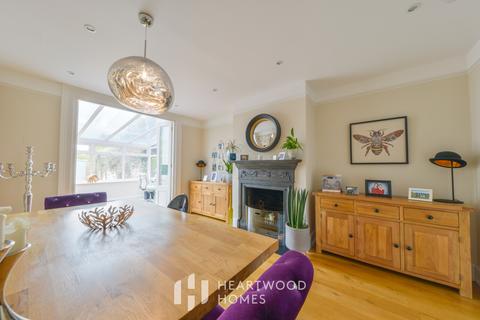 10 Cornwall Road, St Albans, AL1 1SH