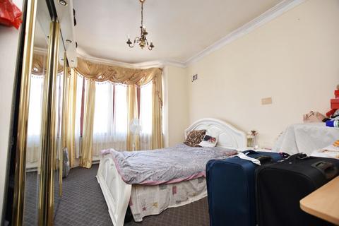 3 bedroom end of terrace house for sale - Oxford Road, Harrow, HA1 4JH