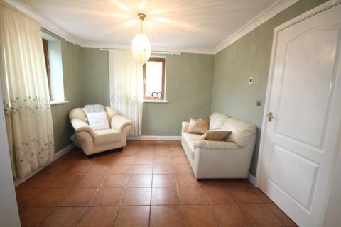 3 bedroom detached house for sale - Middle Road , Coedpoeth , Wrexham