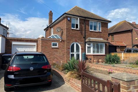 3 bedroom detached house for sale, Dumpton Park Drive, Ramsgate