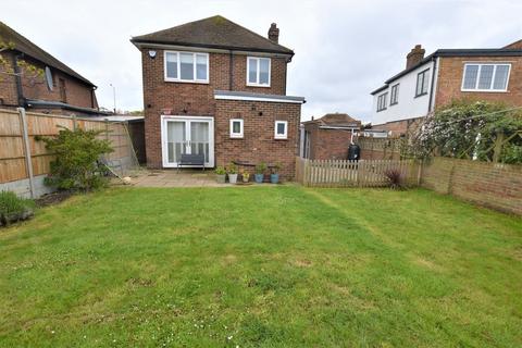 3 bedroom detached house for sale, Dumpton Park Drive, Ramsgate