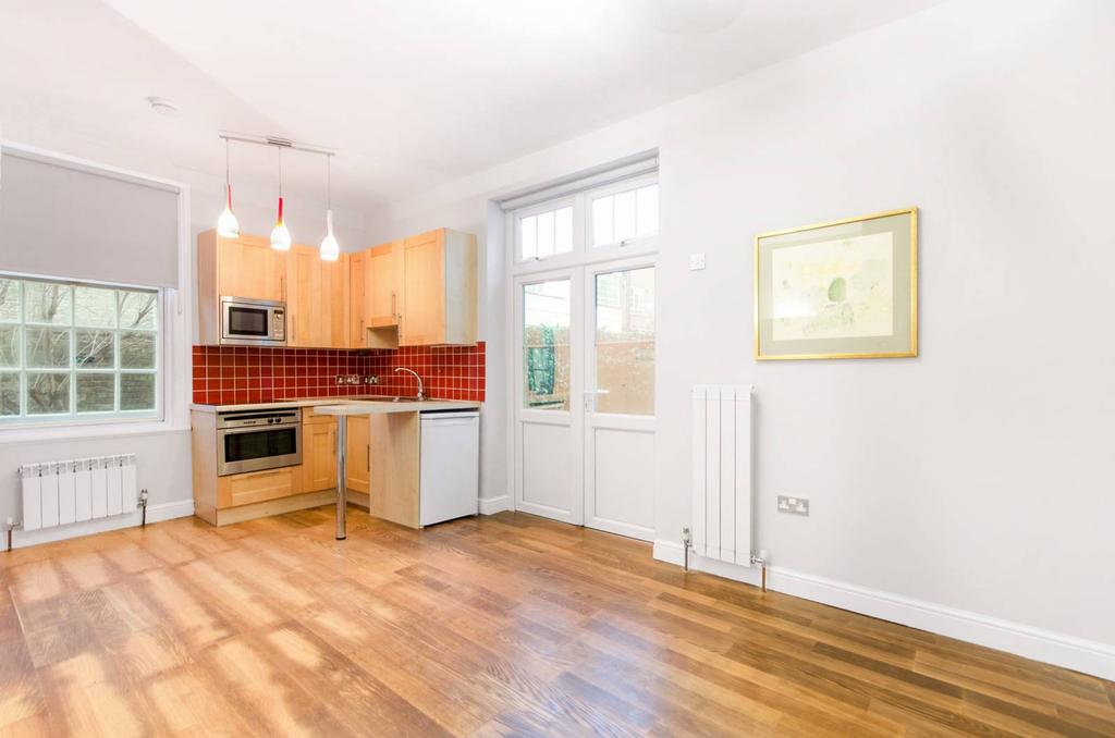 Woodside, Wimbledon, London, SW19 Studio £1,350 pcm (£312 pw)