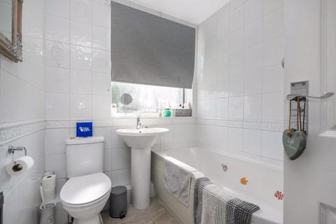 36 Tyron Way, Sidcup, DA14 6AZ