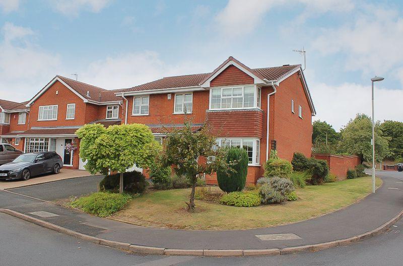 Wistmans Close, MILKING BANK, DY1 2UP 5 bed detached house for sale £