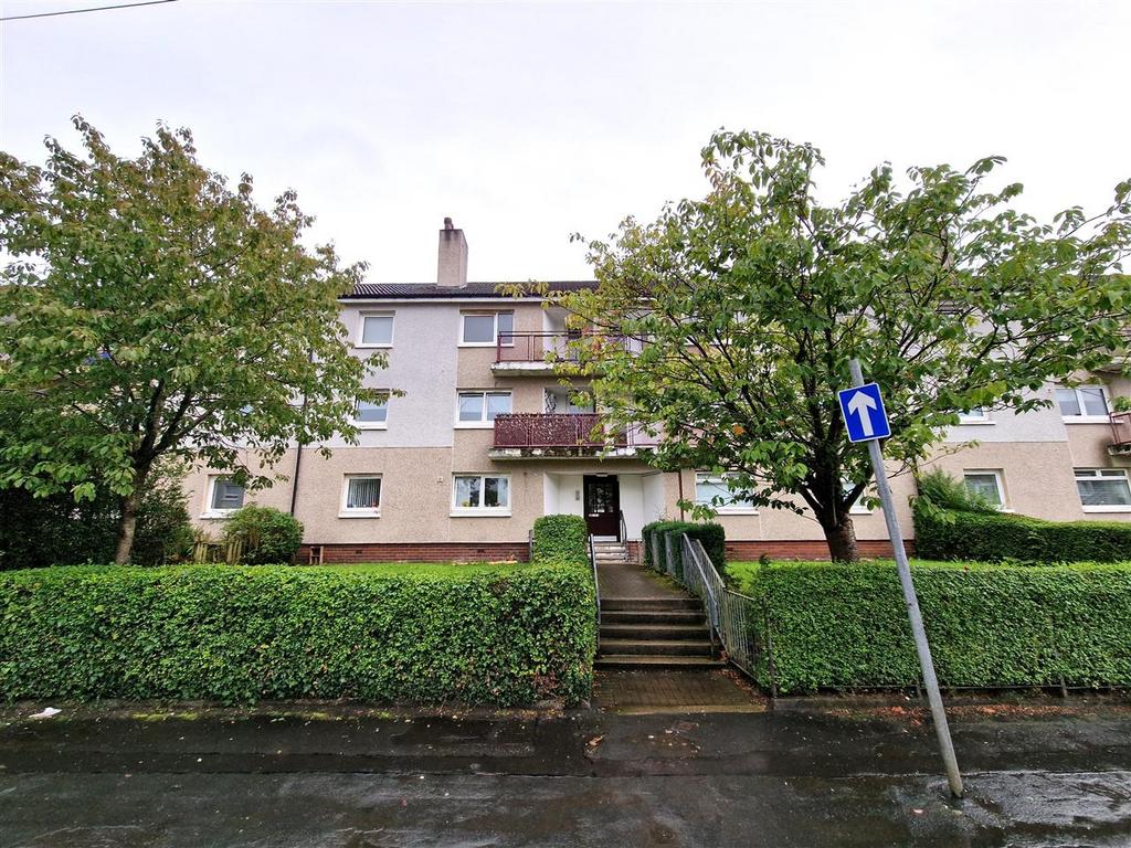 Arnprior Road, Castlemilk, Glasgow 3 bed apartment to rent £900 pcm