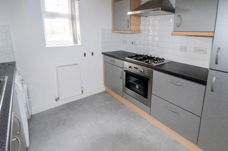 Hampton Court Way, Widnes 2 bed apartment £675 pcm (£156 pw)