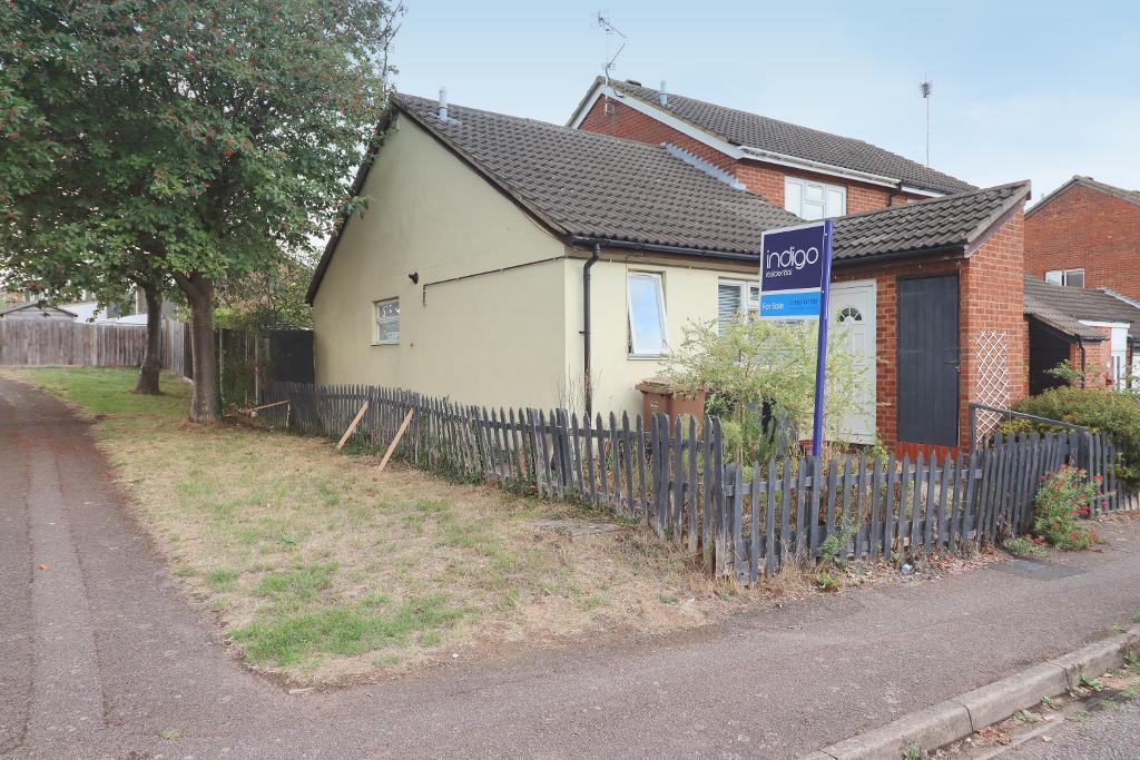 Repton Close, Bramingham, Luton, LU3 3UP 2 bed bungalow £225,000