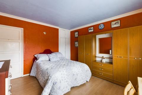 84 Daiglen Drive, South Ockendon, RM15 5RP