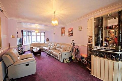 3 bedroom end of terrace house for sale, Jeymer Drive, Greenford