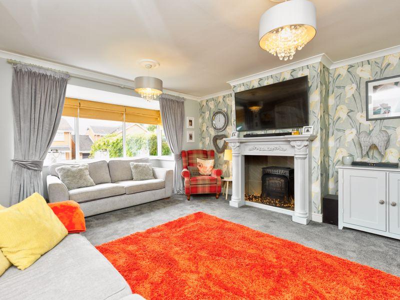 Lees Farm Drive, Madeley 6 bed detached house £439,950