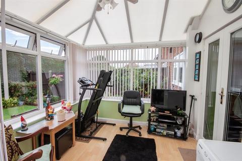 82 Bond Way, Hednesford, Cannock, WS12 4SN
