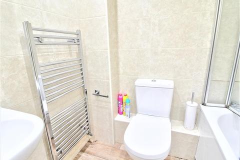 3 Cinnabar Drive, Middleton, Manchester, M24 5DG
