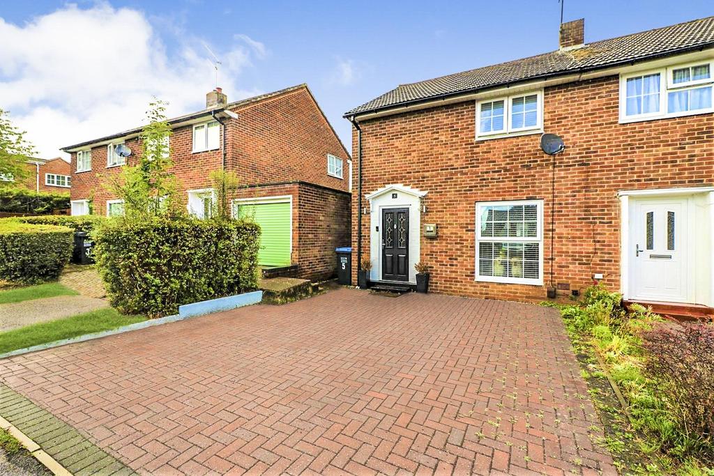 Archers Ride, Welwyn Garden City 3 bed end of terrace house £479,995