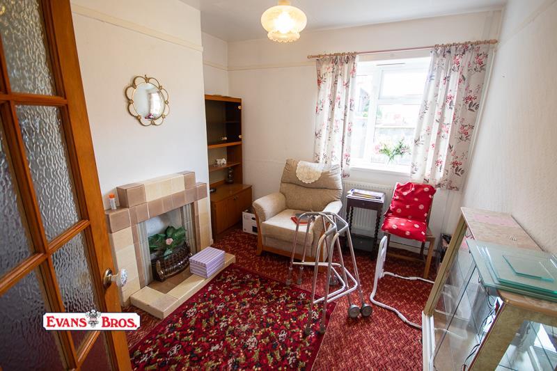 Lon Ddewi, Meidrim, Carmarthen 3 bed house £160,250