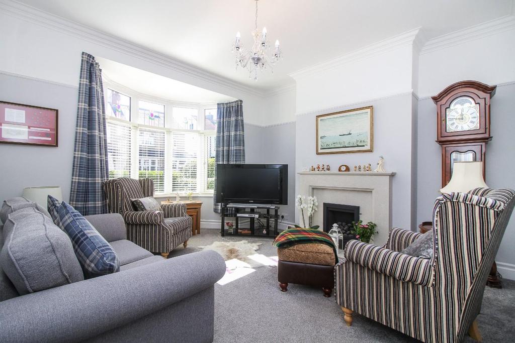 Hillcrest, Whitley Bay 3 bed semidetached house £350,000