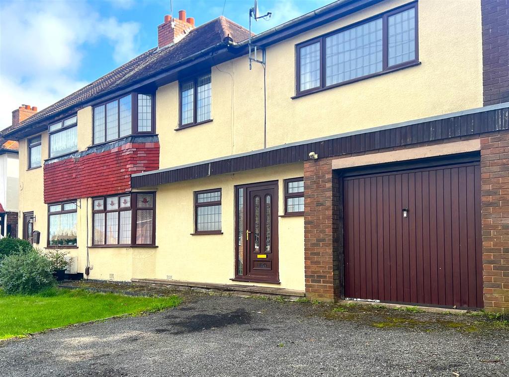 Commonside, Brownhills, Walsall 5 bed house £1,250 pcm (£288 pw)