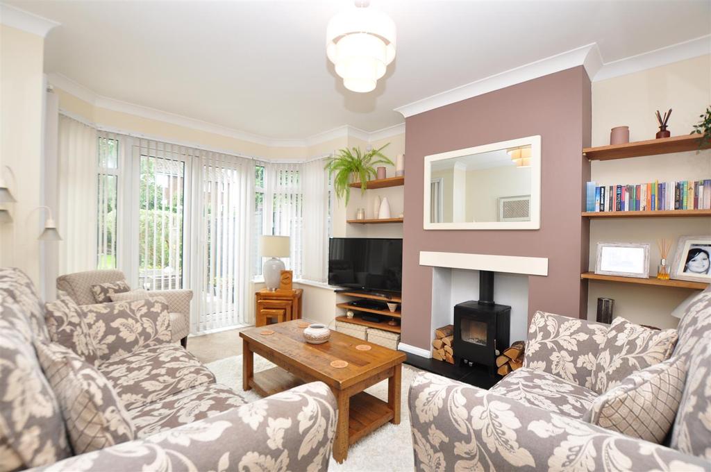 Boundary Avenue, Rowley Regis 3 bed semidetached house £260,000