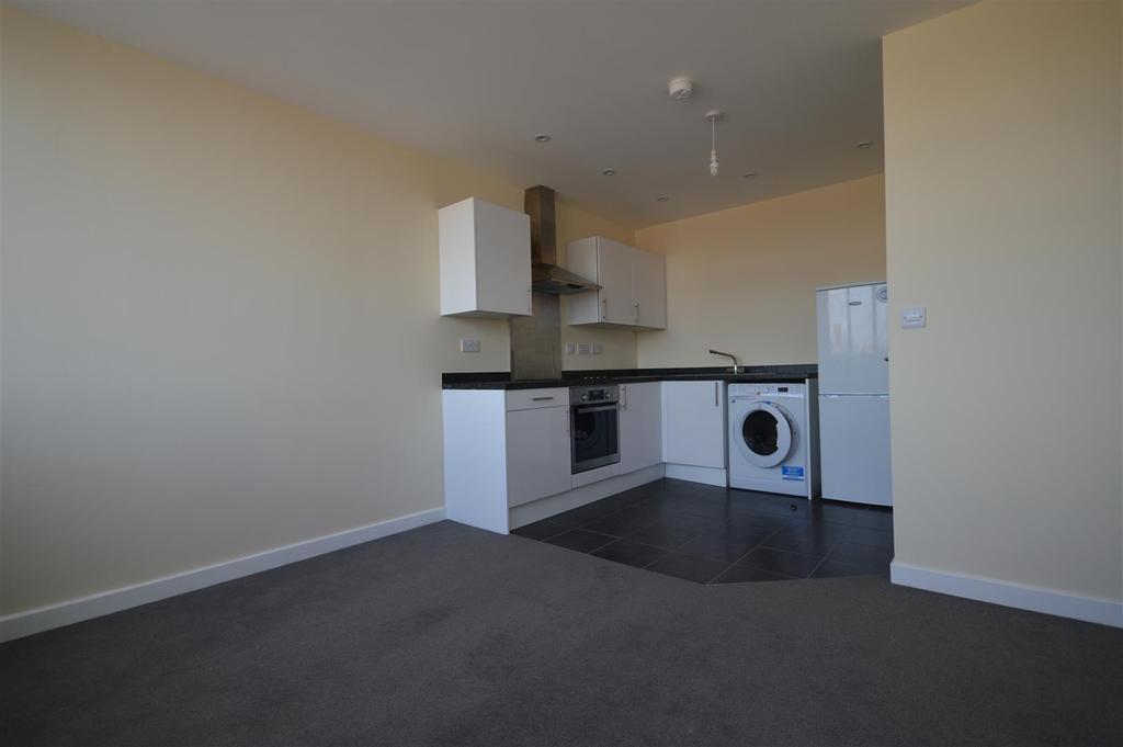 Burleys Way, Leicester 1 bed flat £635 pcm (£147 pw)