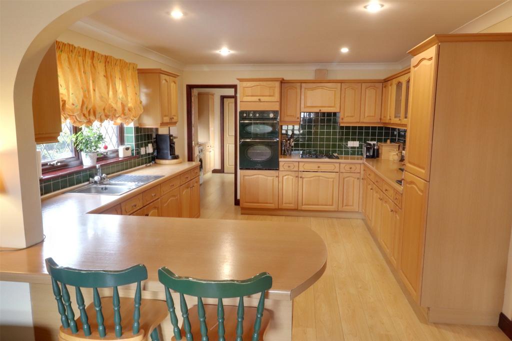 Upton, Bude, EX23 4 bed detached house for sale £770,000