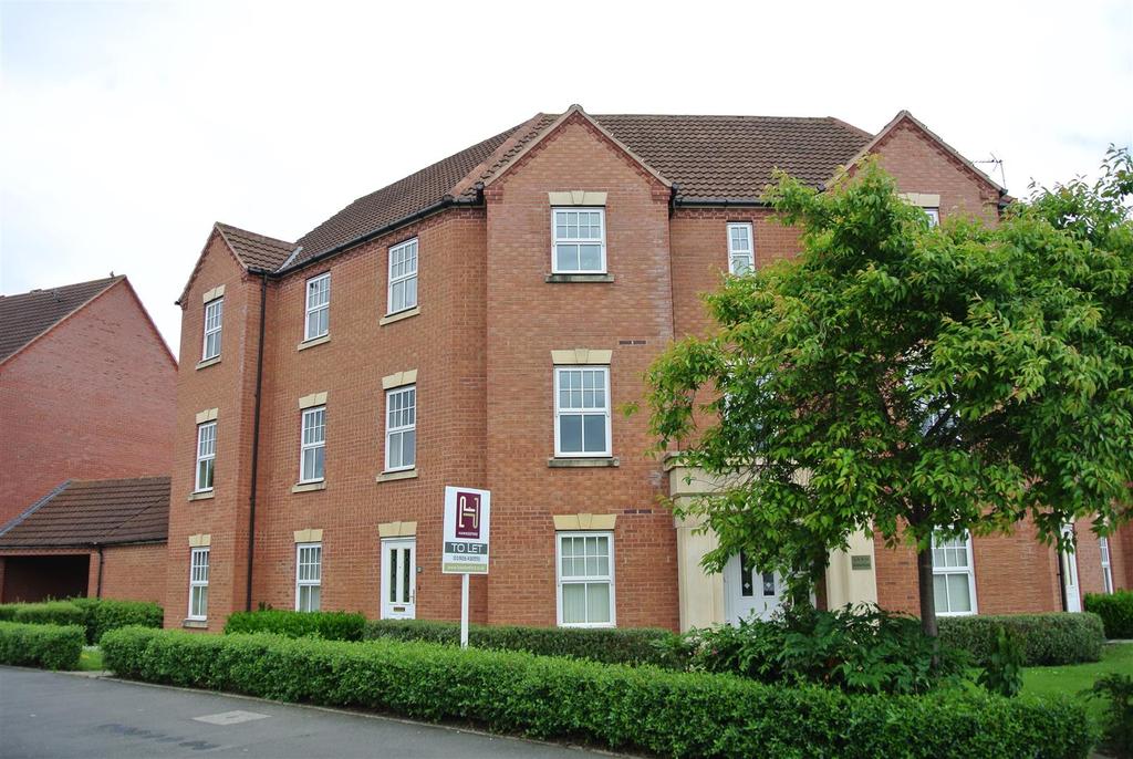 Shreres Dyche, Warwick 2 bed apartment £850 pcm (£196 pw)
