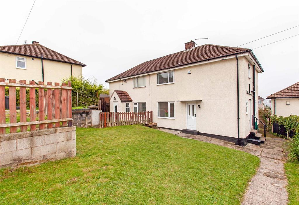 Houfton Road, Bolsover, Chesterfield 3 bed semidetached house £129,950