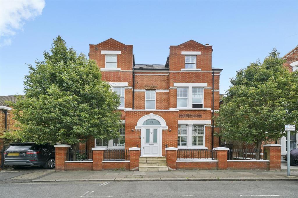 Burstock Road, Putney 6 bed detached house £3,250,000