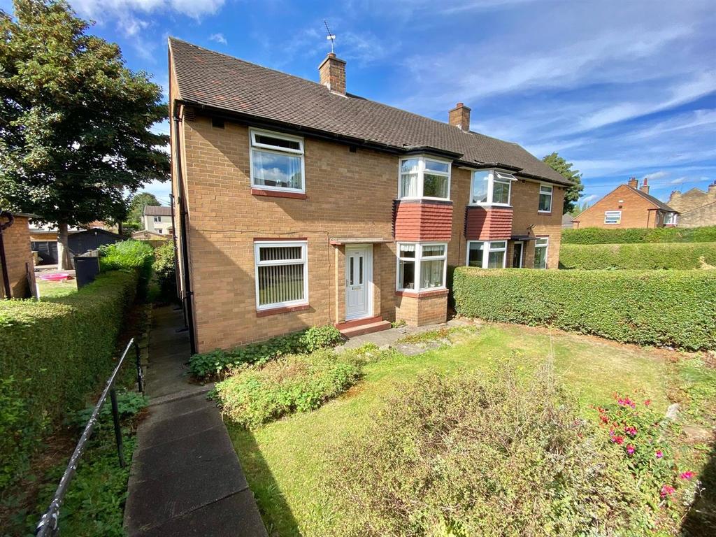 Dalton Green Lane, Dalton, Huddersfield 3 bed semidetached house £145,000