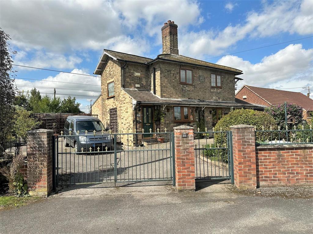 The Old Station House, Old Great North Road, SuttonOnTrent, Newark 3