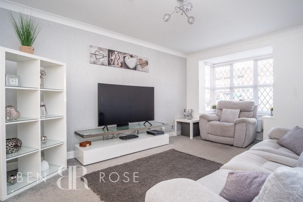 Hedgerows Road, Leyland 4 bed detached house £299,995