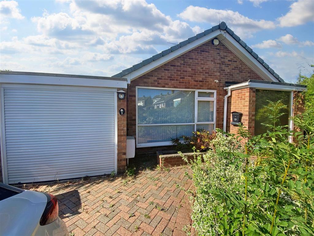 Riber Close, West Hallam, Ilkeston 2 bed detached bungalow £220,000