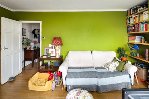 54 Ballance Road, London, E9 5SR